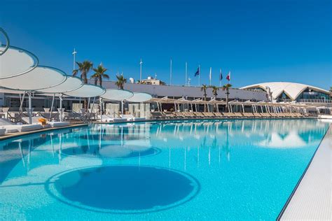 bora bora ibiza reviews
